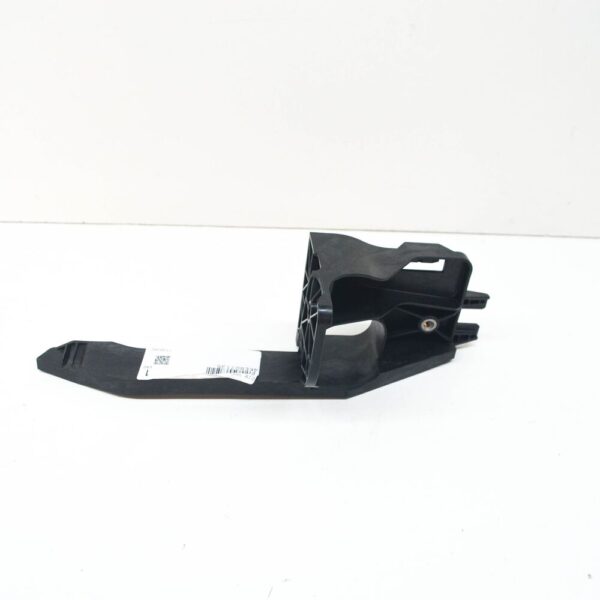 4KE807135 - NEW AUDI E-TRON FRONT LEFT COOLER LOWER CLIP 4KE807135 ORIGINAL