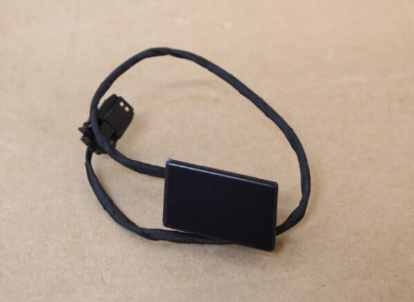 4KE810806 - NEW AUDI E-TRON GEN CHARGING FLAP PUSH BUTTON 4KE810806