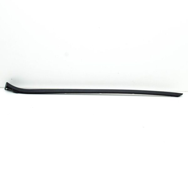 4KE8543279B9 - NEW AUDI E-TRON SPORTBACK FRONT WINDSHIELD LEFT WATER DEFLECTOR 4KE8543279B9