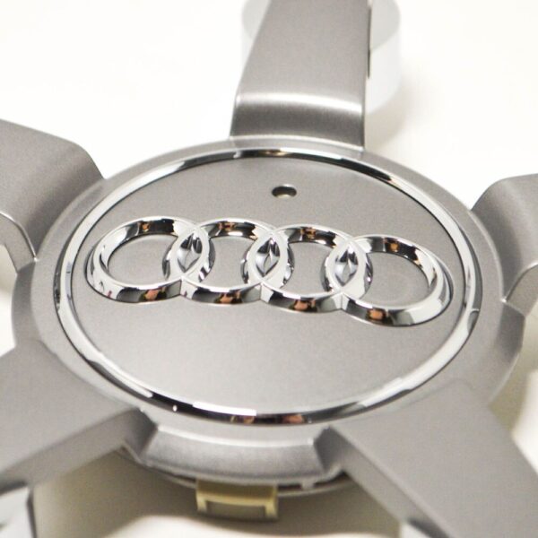 4L0601165D - Audi A8 4H D4 wheel hub cover cap 4L0601165D new