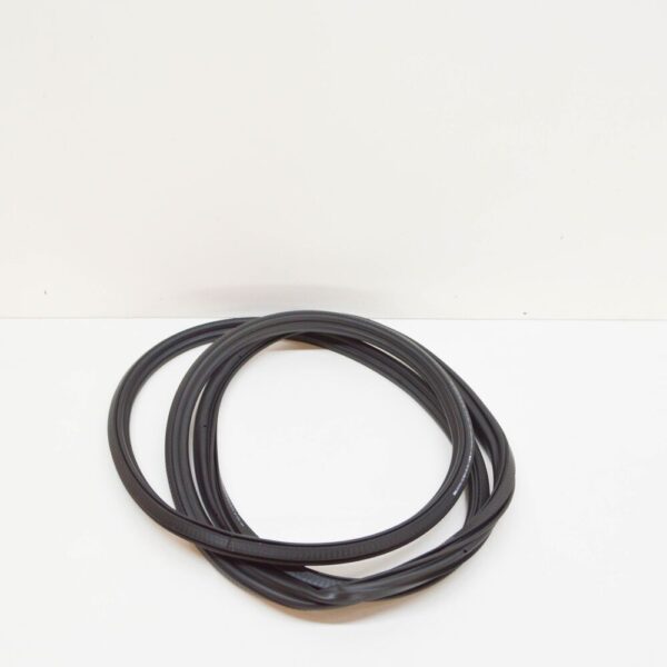4L0827705J - NEW AUDI Q7 4L REAR HATCH LID GASKET 4L0827705J