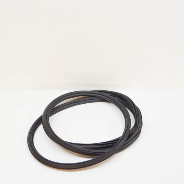 4L0827705J - NEW AUDI Q7 4L REAR HATCH LID GASKET 4L0827705J