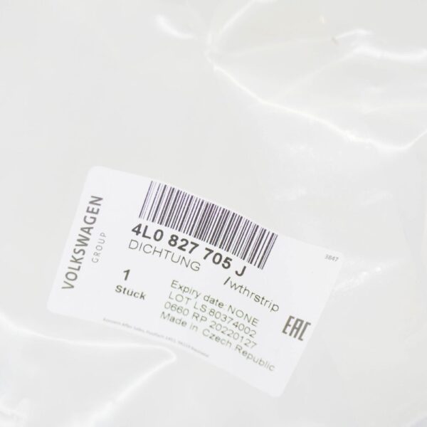 4L0827705J - NEW AUDI Q7 4L REAR HATCH LID GASKET 4L0827705J