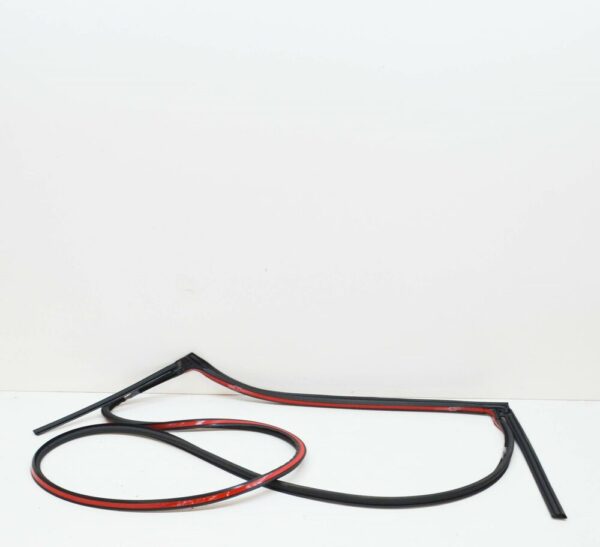 4L0839912 - NEW AUDI Q7 4L REAR RIGHT OUTER DOOR SEAL SELF-ADHESIVE 4L0839912