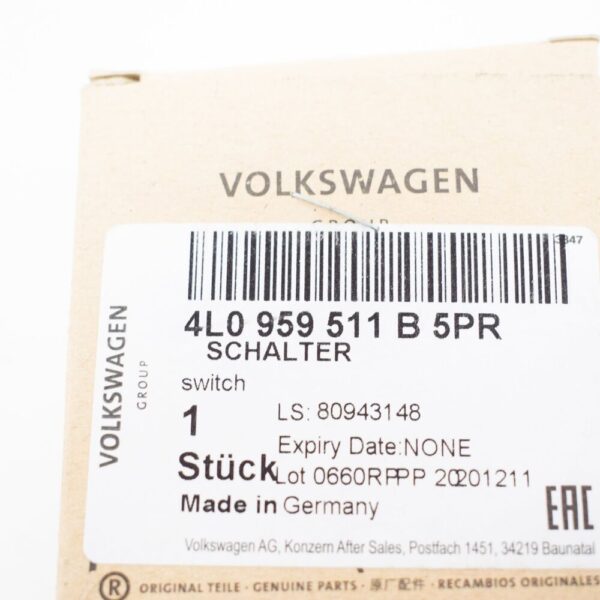 4L0959511B5PR - Audi Q7 4L Load Edge Lower Buttons 4L0959511B5PR 4L0959511B New REAL