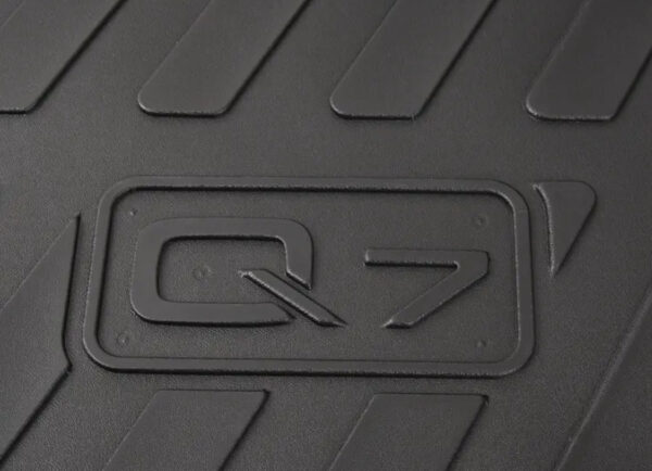 4L7061180 - NEW AUDI Q7 4L LUGGAGE COMPARTMENT LINER 4L7061180 ORIGINAL