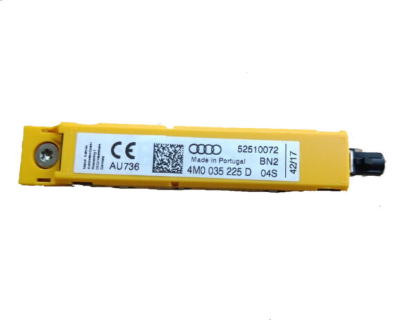 4M0035225D - NEW AUDI Q7 4M RIGHT ANTENNA AMPLIFIER 4M0035225D ORIGINAL