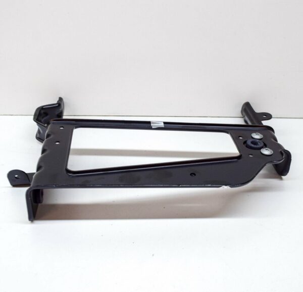 4M0121262R - NEW AUDI Q7 4M FRONT ADDITIONAL COOLER MOUNT BRACKET UPPER 4M0121262R