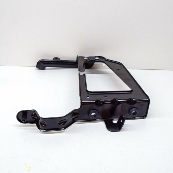 4M0121262R - NEW AUDI Q7 4M FRONT ADDITIONAL COOLER MOUNT BRACKET UPPER 4M0121262R