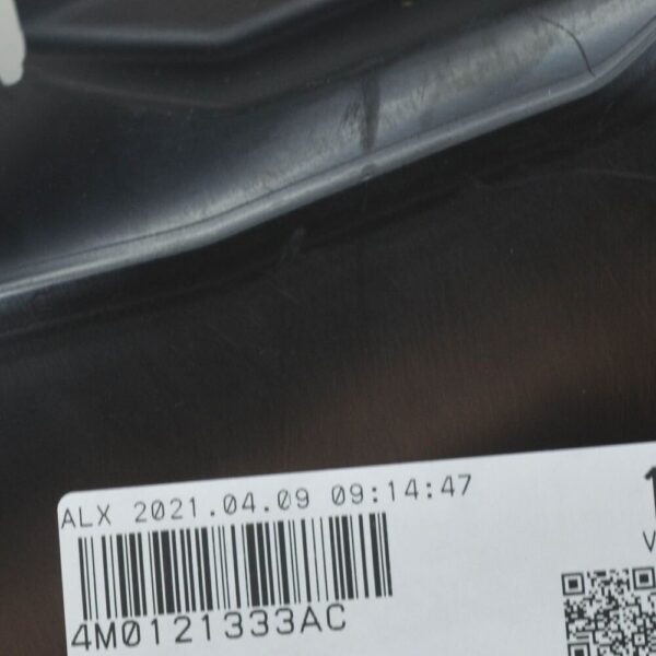 4M0121333AC - AUDI Q7 4M LEFT OUTER AIR DUCT PIPE 4M0121333AC NEW GENUINE