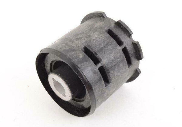 4M0599257R - NEW AUDI Q7 4M REAR CARRIER MOUNT BUSHING 4M0599257R ORIGINAL