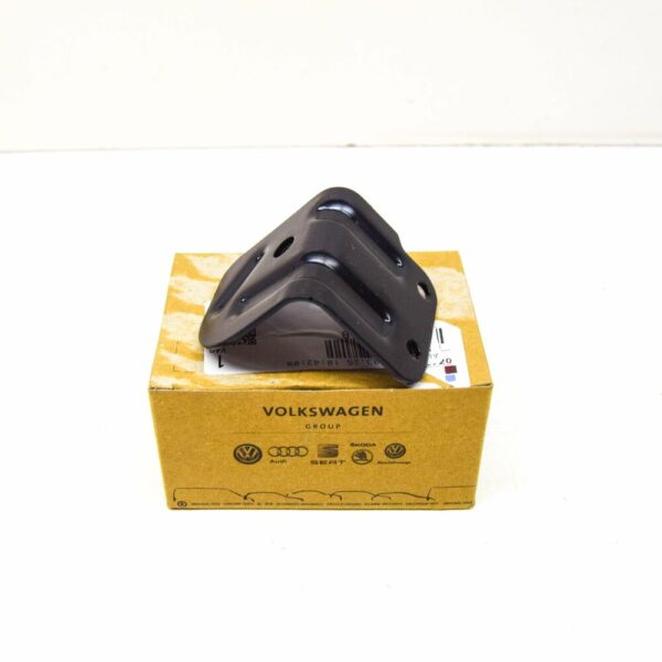 4M0802278B - NEW VW TOUAREG CR RIGHT LOCK CARRIER ANGLED BRACKET 4M0802278B ORIGINAL