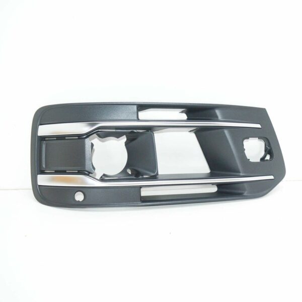 4M0807682AA - NEW AUDI Q7 4M FRONT BUMPER RIGHT FOG LIGHT GRILLE COVER 4M0807682AA4W3 OEM