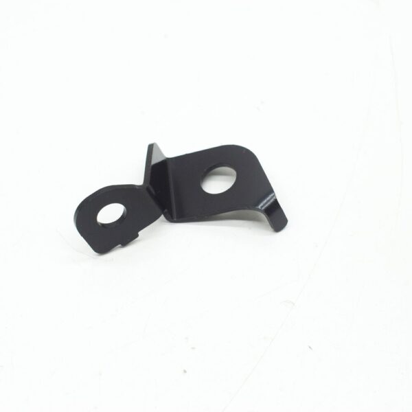 4M0821990A - Audi Q7 4M Front Right Wheelhousing Liner Bracket 4M0821990A NEW ORIGINAL