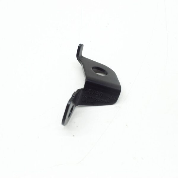 4M0821990A - Audi Q7 4M Front Right Wheelhousing Liner Bracket 4M0821990A NEW ORIGINAL