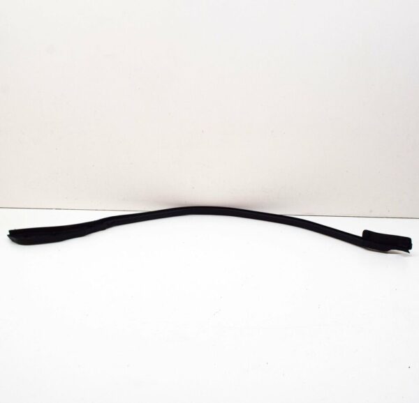 4M0839718D - NEW AUDI Q7 4M REAR RIGHT DOOR OUTER SEAL 4M0839718D