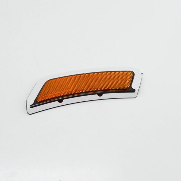 4M0945072 - NEW AUDI Q7 4M FRONT RIGHT SIDE REFLECTOR 4M0945072 ORIGINAL