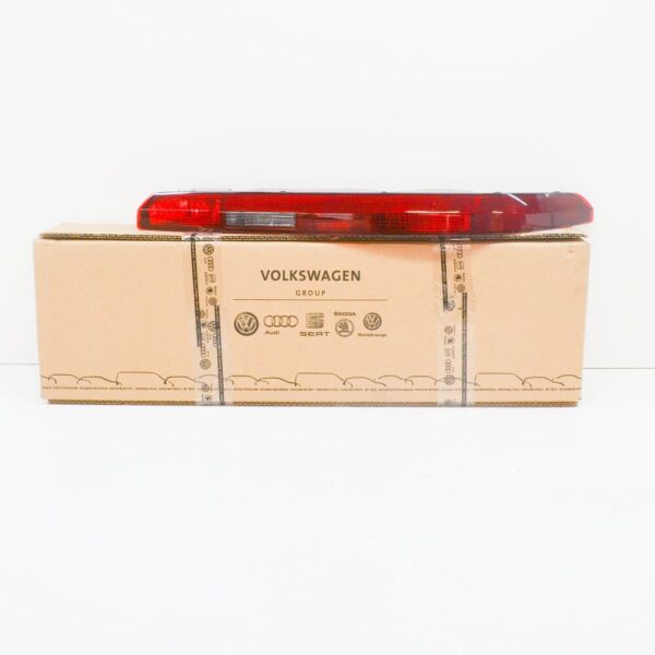 4M0945096A - Audi Q7 4M rear right bumper lower taillight 4M0945096A NEW ORIGINAL