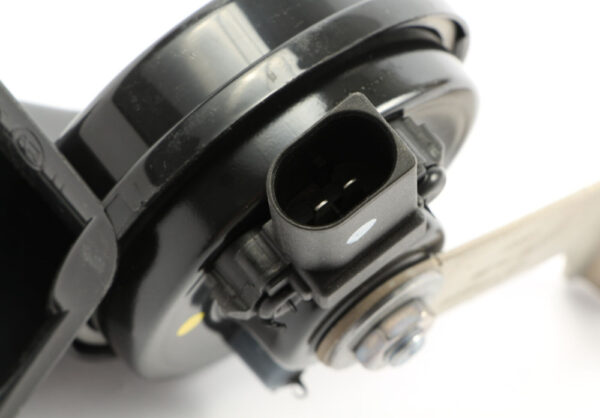 4M0951210 - NEW AUDI Q7 4M RIGHT SIDE HIGH TONE HORN 4M0951210 ORIGINAL