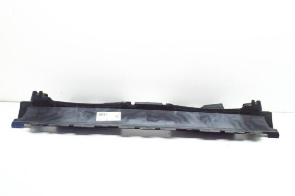 4M8121285 - Audi Q8 4MN radiator upper air routing 4M8121285 NEW ORIGINAL