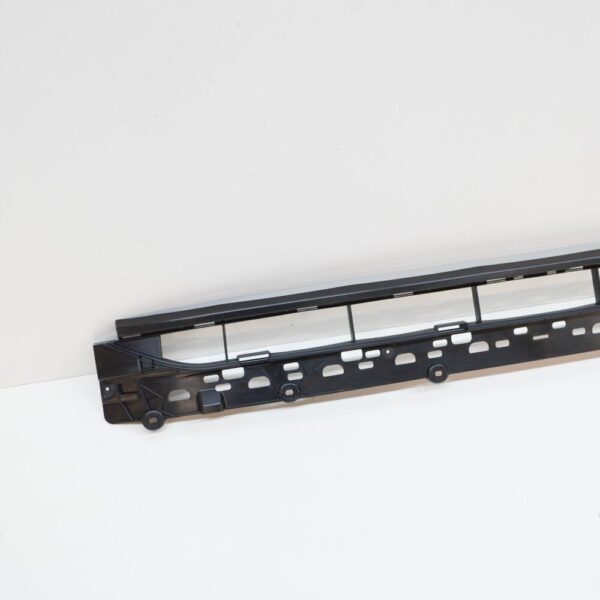 4M8807647C9B9 - NEW AUDI Q8 4MN FRONT LOWER CENTRE GRILLE 4M8807647C9B9 4M8807647C 9B9 ORIGINAL