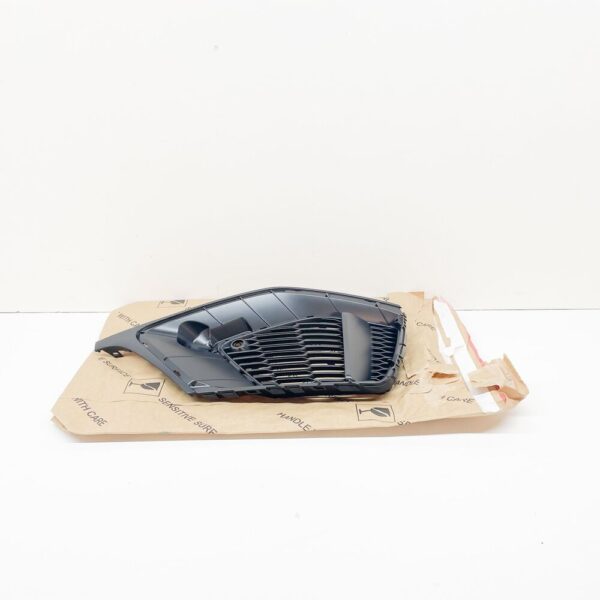 4M8807682ARU6 - NEW AUDI AUDI Q8 4MN AIR GUIDE GRILLE DARK CHROME MATT 4M8807682ARU6 19-19