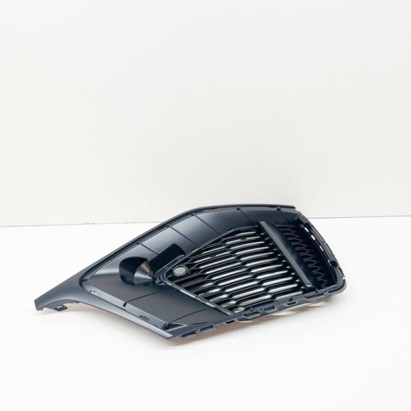 4M8807682ARU6 - NEW AUDI AUDI Q8 4MN AIR GUIDE GRILLE DARK CHROME MATT 4M8807682ARU6 19-19