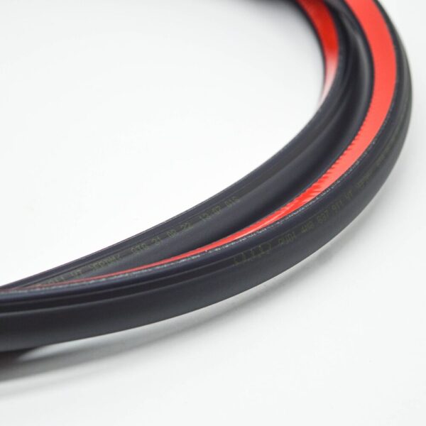 4M8837911 - NEW AUDI Q8 4MN FRONT OUTER DOOR SEAL RUBBER 4M8837911