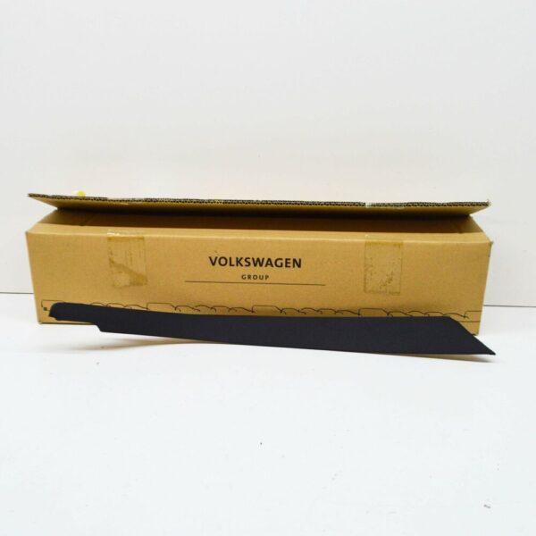 4M8853216YW5 - NEW AUDI Q8 REAR RIGHT D-PILLAR TRIM 4M8853216YW5