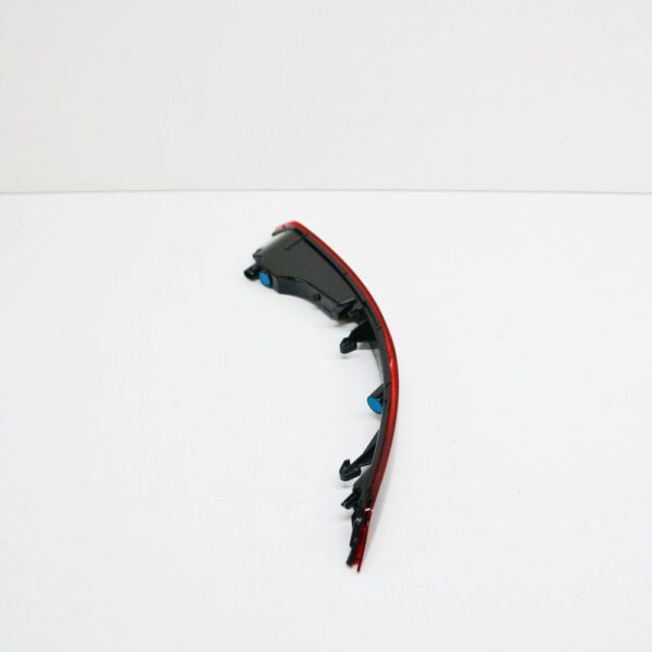 4M8945702 - NEW AUDI Q8 4MN REAR RIGHT BUMPER REFLECTOR 4M8945702 ORIGINAL
