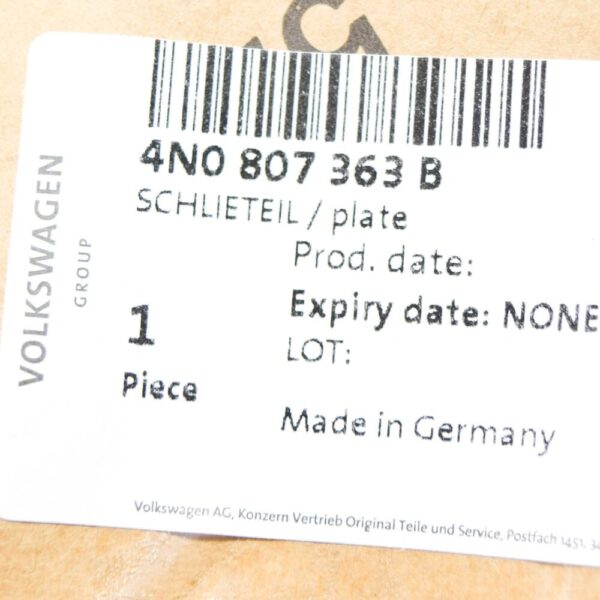 4N0807363B - Audi A8 4N D5 rear bumper left locking element 4N0807363B NEW REAL