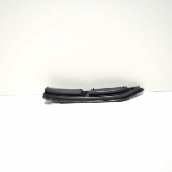 4N0807364B - NEW AUDI A8 4N REAR BUMPER RIGHT CLOSING ELEMENT 4N0807364B