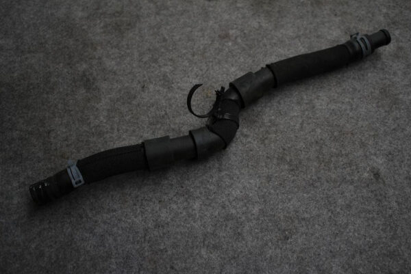 4S0819375C - NEW AUDI R8 4S3 4S9 4SP 4SR COOLANT HOSE 4S0819375C GENUINE