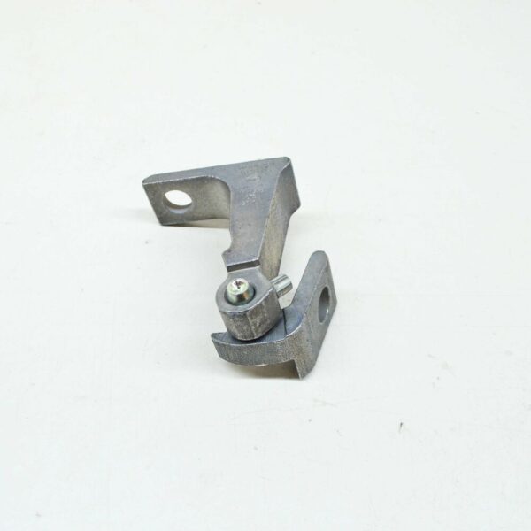 4S0831402A - NEW AUDI R8 SPYDER 4S FRONT RIGHT DOOR LOWER HINGE 4S0831402A