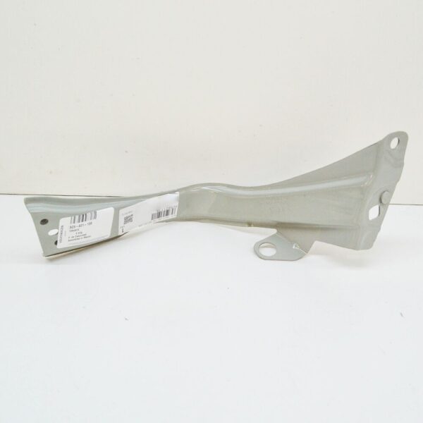 5C5821135 - NEW VOLKSWAGEN BEETLE A5 FRONT FENDER LEFT MOUNTING BRACKET 5C5821135