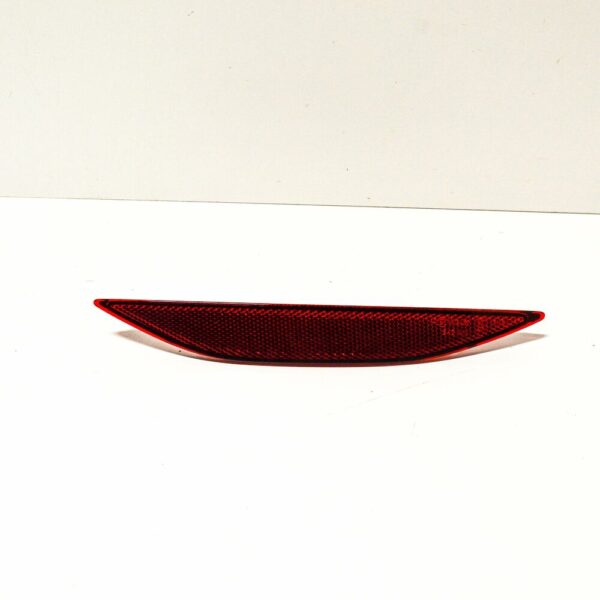 5G0945106B - NEW VW GOLF MK7 R-LINE REAR BUMPER TINTED RIGHT REFLECTOR 5G0945106B