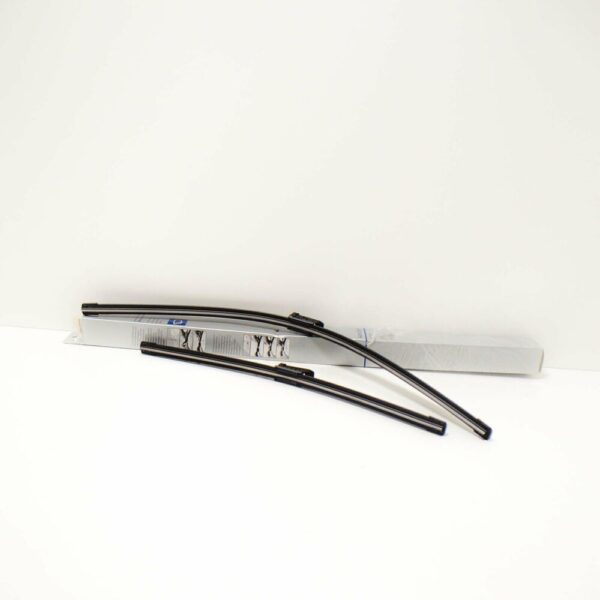 5G1998002 - NEW VOLKSWAGEN GOLF MK7 FRONT WINDSCREEN WIPER BLADES SET 5G1998002 LHD ORIGINAL