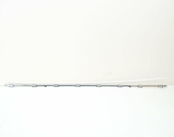 5G68533332ZZ - NEW VOLKSWAGEN E-GOLF MK7 REAR BUMPER CENTER MOLDING 5G68533332ZZ ORIGINAL