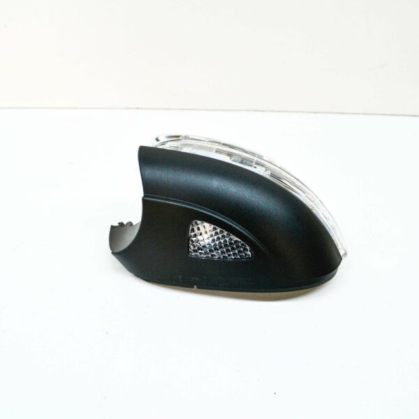 5K0949101A - NEW VW GOLF VL 5K1 LEFT SIDE MIRROR TURN SIGNAL INDICATOR 5K0949101A