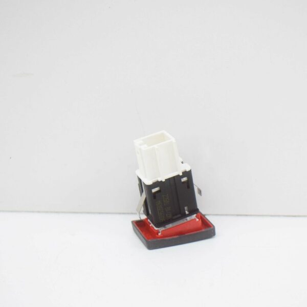 5K0953509A - NEW VOLKSWAGEN GOLF MK6 HAZARD WARNING SWITCH PUSH BUTTON 5K0953509A