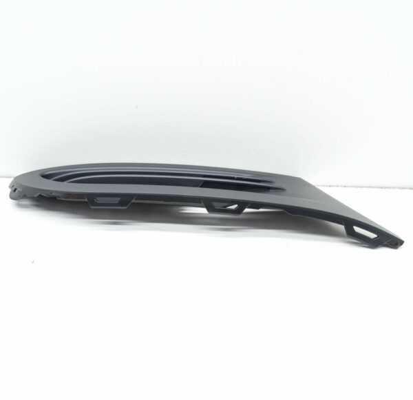 5M0853666J9B9 - NEW VW GOLF MK5 PLUS FRONT BUMPER RIGHT VENT GRILLE 5M0853666J9B9