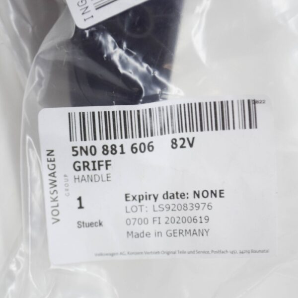 5N088160682V - AUDI Q3 8U FRONT RIGHT SEAT BACKREST ADJUSTMENT HANDLE 5N088160682V NEW GENUINE