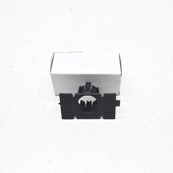 5NL919492A - NEW VW TIGUAN ALLSPACE AD MK2 REAR CENTER RIGHT PARK BRACKET 5NL919492A ORIGINAL