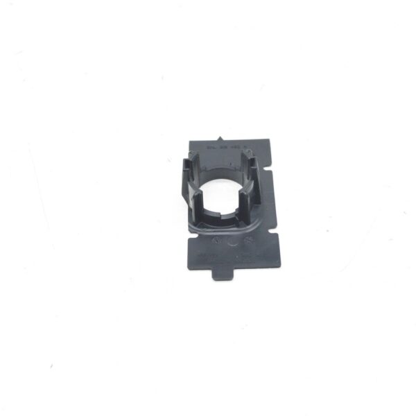 5NL919492A - NEW VW TIGUAN ALLSPACE AD MK2 REAR CENTER RIGHT PARK BRACKET 5NL919492A ORIGINAL