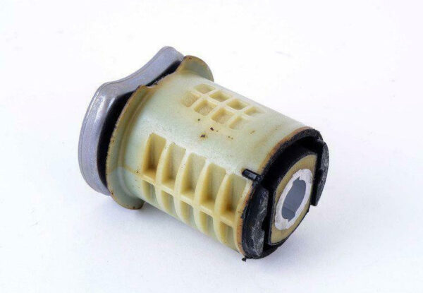 5Q0505145F - NEW AUDI A1 8X REAR SUPPORT FRAME REAR FLOOR RUBBER BUSH 5Q0505145F