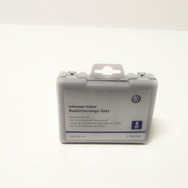 5Q0698137 - NEW VOLKSWAGEN GOLF MK7 ESTATE WHEEL LOCK BOLTS SET 5Q0698137