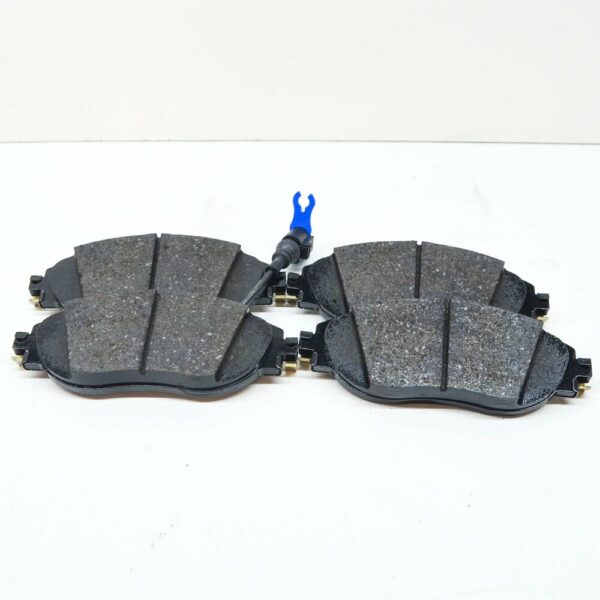 5Q0698151AJ - NEW AUDI A3 S3 8Y FRONT BRAKE LINING SET W WEAR INDICATOR 5Q0698151AJ ORIGINAL