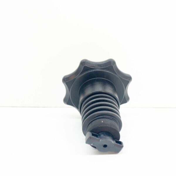 5Q0803899 - NEW AUDI A3 8V SPARE WHEEL MOUNTING BOLT 5Q0803899 ORIGINAL