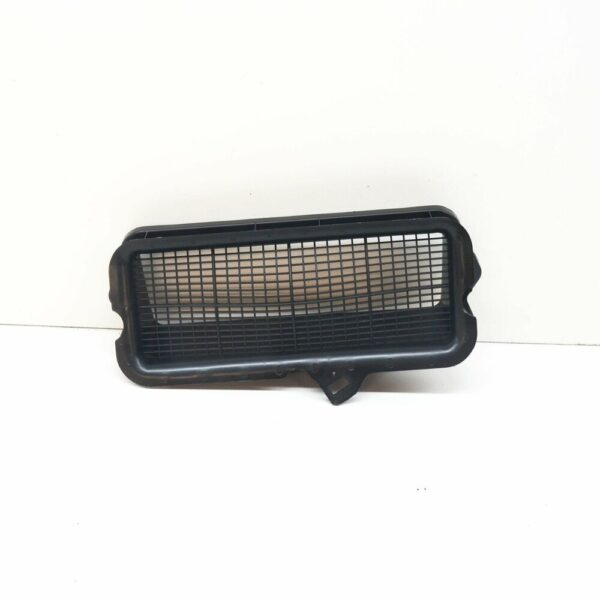 5Q0815479 - NEW AUDI A3 8V CENTER UPPER EXTERIOR AIR DUCT GRILLE 5Q0815479