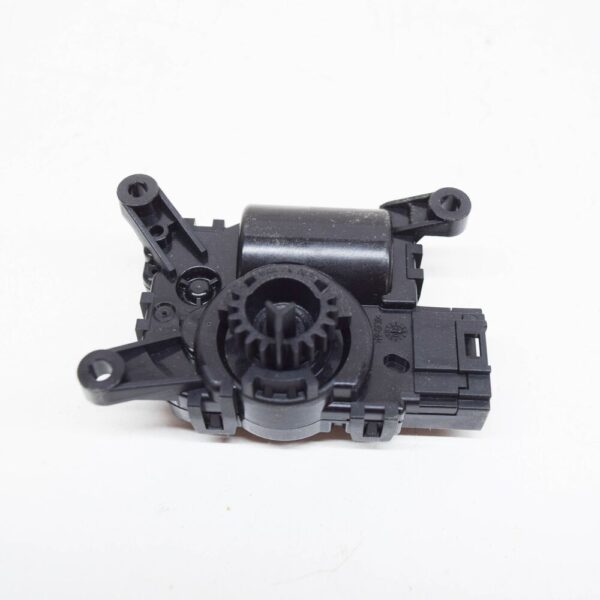 5Q0898511B - NEW AUDI A3 8PA LEFT HEATER FLAPER MOTOR ACTUATOR 5WA898511 ORIGINAL